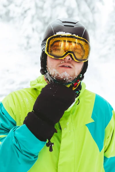 Retrato Homem Equipamento Snowboard Temporada Inverno — Fotografia de Stock