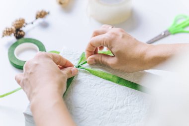 Paketleme kağıdı kopyalama alanı olan hediye kutusu