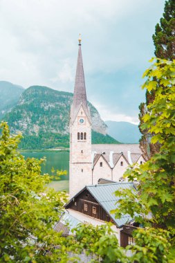 Çan kulesi Hallstatt Avusturalya kopyalama alanını kapatın