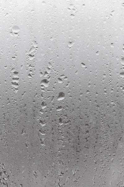 滴落冷凝 水滴背景雨滴冷凝纹理 在密闭的玻璃杯中 滴入水滴 — 图库照片
