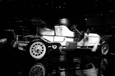 STUTTGART, GERMANY - 23, 2024 Mercedes-Benz Müzesi, Stuttgart, Almanya