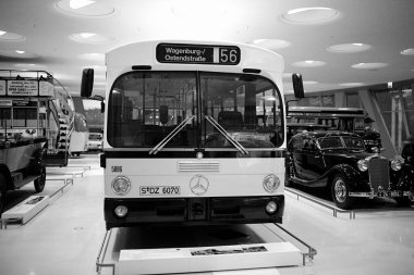 STUTTGART, GERMANY - 23, 2024 Mercedes-Benz Müzesi, Stuttgart, Almanya