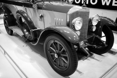 STUTTGART, GERMANY - 23, 2024 Mercedes-Benz Müzesi, Stuttgart, Almanya