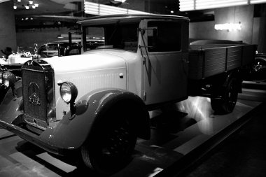 STUTTGART, GERMANY - 23, 2024 Mercedes-Benz Müzesi, Stuttgart, Almanya