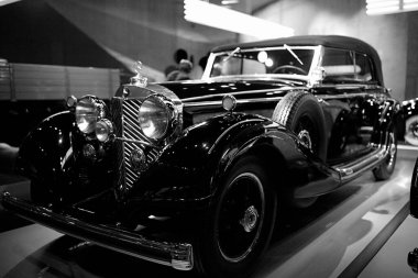 STUTTGART, GERMANY - 23, 2024 Mercedes-Benz Müzesi, Stuttgart, Almanya