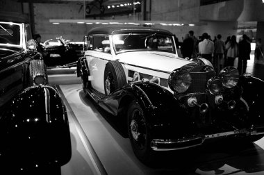 STUTTGART, GERMANY - 23, 2024 Mercedes-Benz Müzesi, Stuttgart, Almanya