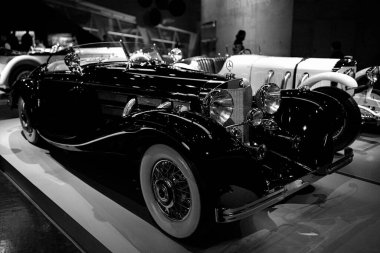 STUTTGART, GERMANY - 23, 2024 Mercedes-Benz Müzesi, Stuttgart, Almanya