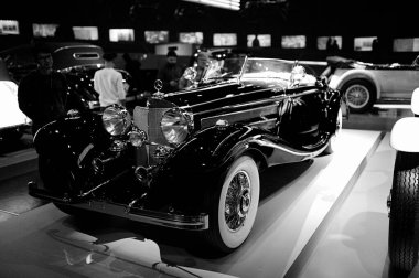 STUTTGART, GERMANY - 23, 2024 Mercedes-Benz Müzesi, Stuttgart, Almanya