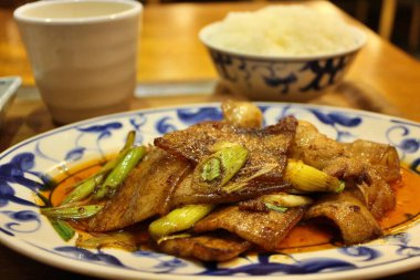 Sichuan mutfağı (Çin mutfağı): iki kez pişirilmiş domuz eti