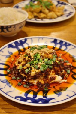 Sichuan mutfağı (Çin mutfağı): salyalı tavuk