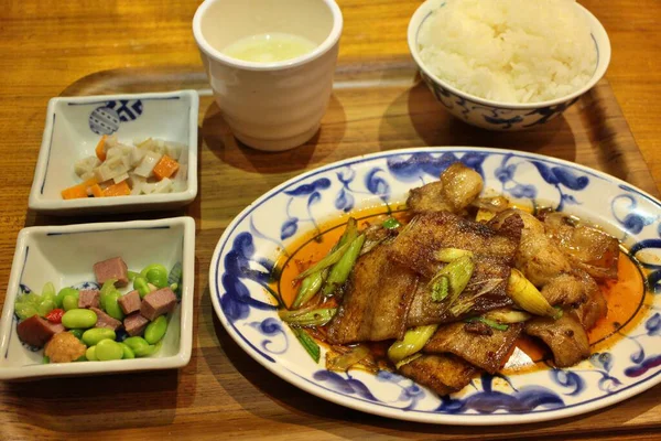 Sichuan mutfağı (Çin mutfağı): iki kez pişirilmiş domuz eti