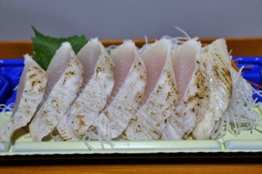 Pangasius Sashimi, Tokyo, Japonya 'da bir süpermarketten satın alınmış.