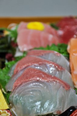 Sarı kuyruklu saşimi Tokyo, Japonya 'da bir süpermarketten alınmış.