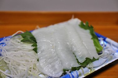 Tokyo, Japonya 'da bir süpermarketten satın alınmış flatfish contwa sashimi.