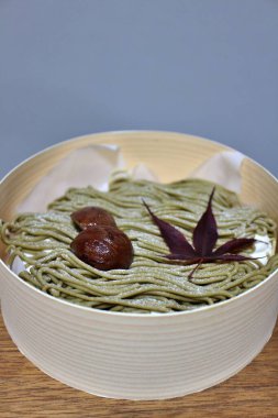 Japon Mont Blanc (ezilmiş kestane keki)