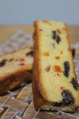 Tokyo, Japonya 'dan satın alınan meyveli kekler (karışık meyve ve kiraz)