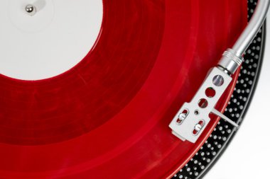 Kırmızı vinil kayıt oyuncu