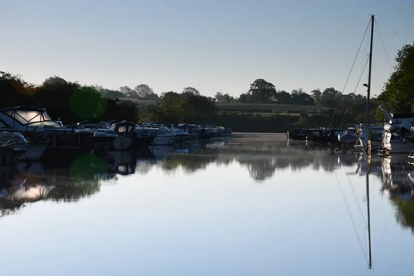 Moonset Sharpness Marina Gloucestershire — Foto de Stock