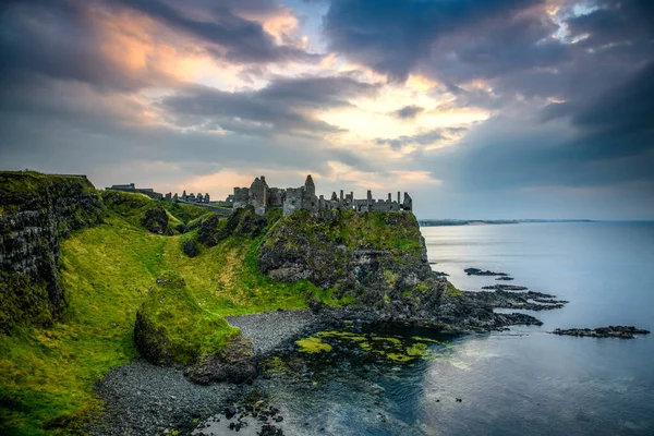 Dunluce Castle Causeway Coast Strax Före Solnedgången — Stockfoto