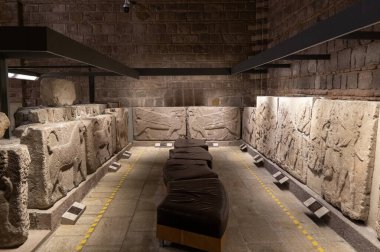 Trkiye, Ankara 'nın başkenti, Medeniyetler Müzesi' ndeki eserler, eserler, eserler ve heykeller.