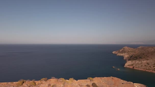 Spinalonga Île Grecque Paysage Drone Tourné Avec Des Maisons Vides — Video