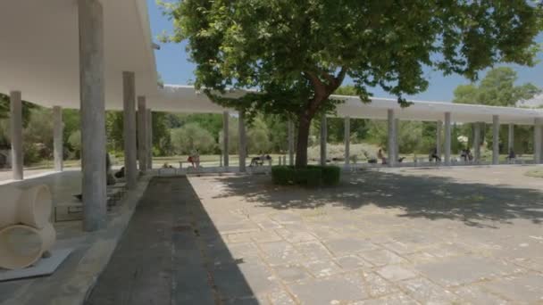 Олімпія Грецький Археологічний Музей Вхід Панораму Зовнішній Вигляд Будівлі Експонатами — стокове відео