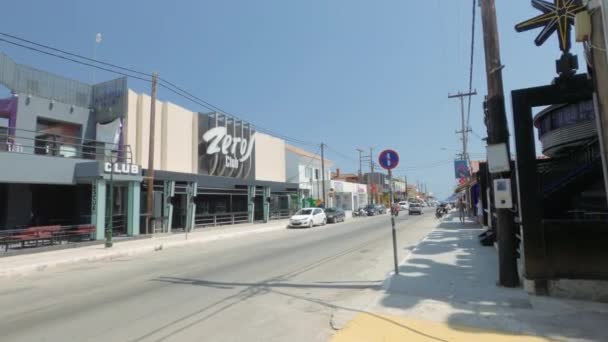 Zakynthos Grekland Juli 2021 Nattklubbens Entréer Exteriör Pan Med Overhead — Stockvideo