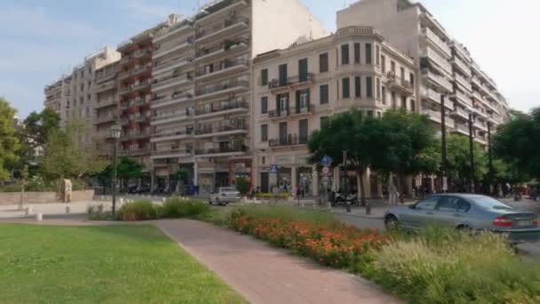 Thessaloniki Griechenland Schwenk Auf Dem Agia Sophia Platz Mit Gleichnamiger — Stockvideo