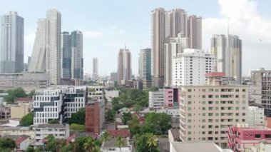 Colombo şehri, Sri Lanka 'nın başkenti, insansız hava aracı görüntüleri. Yüksek kalite 4k görüntü