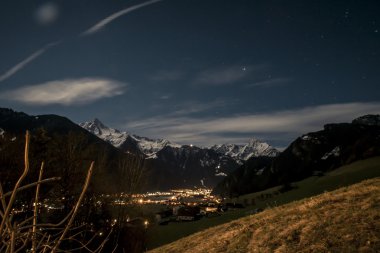 zillertal at night clipart