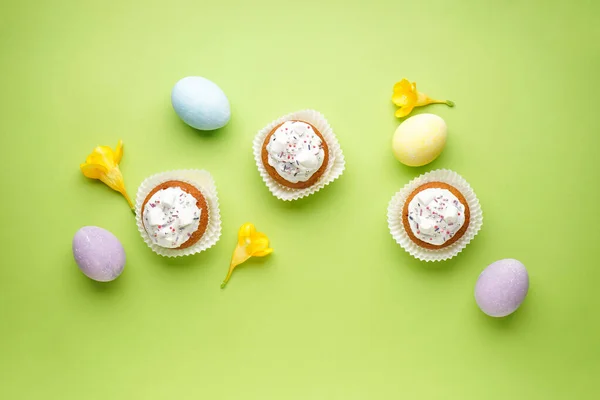 Easter Treats Colorful Cupcakes Light Green Background Top View — Stock fotografie