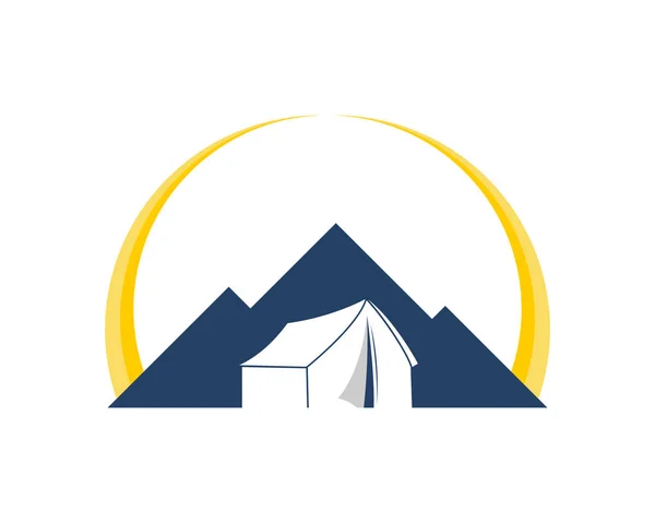 Dağ Logosunda Çadır — Stok Vektör