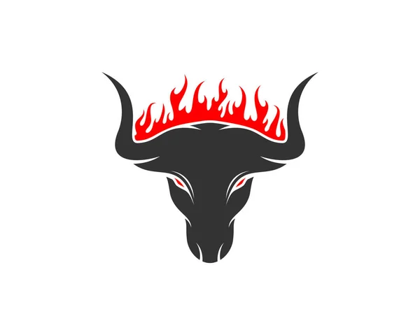 Cabeza Toro Con Logotipo Llama Fuego — Vector de stock