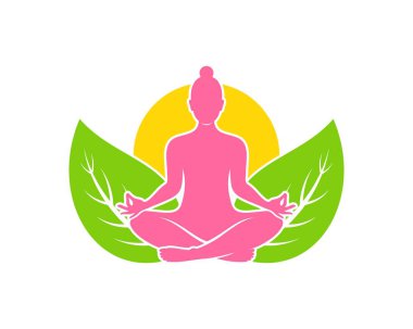 Güzel kadın yogası, arkasında yaprak ve günbatımı