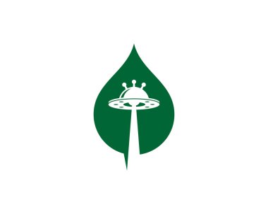 Doğanın içindeki UFO yeşil yaprak