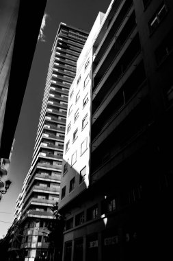 Şehrin modern binası