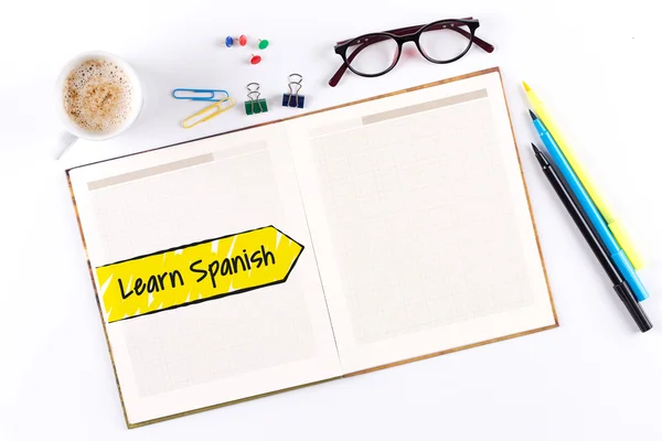 텍스트와 노트북 스페인어 배우기 — 스톡 사진