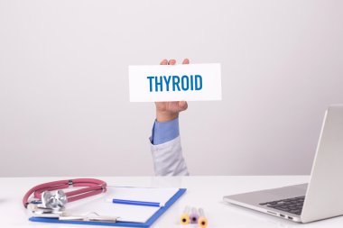 Doktor holding tasarlamak