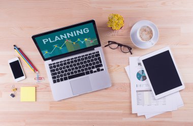 Metin ekranda planlama ile dizüstü bilgisayar