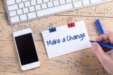 Cep telefonu ve kağıt Not