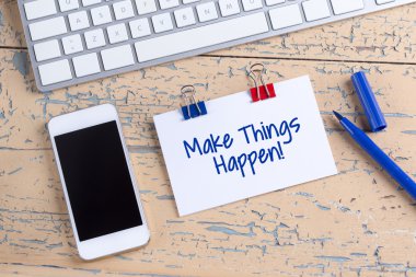 Cep telefonu ve kağıt Not