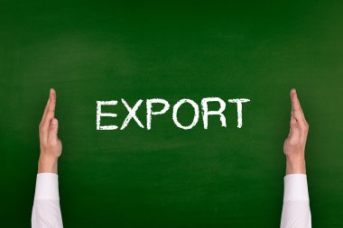 Yazı tahtası üzerinde gösterilen eller