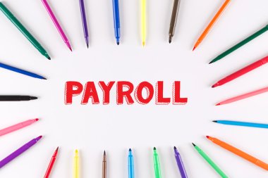 Daire oluşturan renkli işaretleyicileri