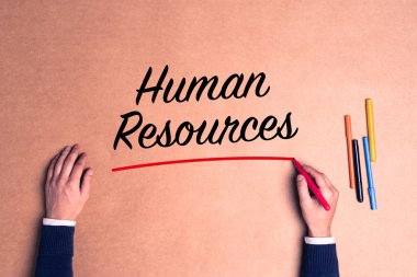 Kağıt üzerinde el yazma metin