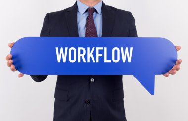 konuşma balonu tutan işadamı