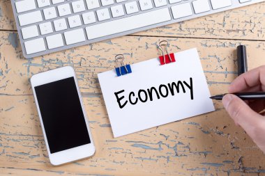 Cep telefonu ve kağıt Not