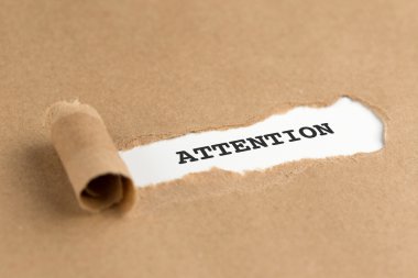 taç ile altın çerçeve büyük başlığı