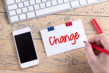 Cep telefonu ve kağıt Not