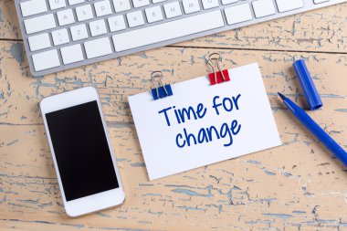 Cep telefonu ve kağıt Not