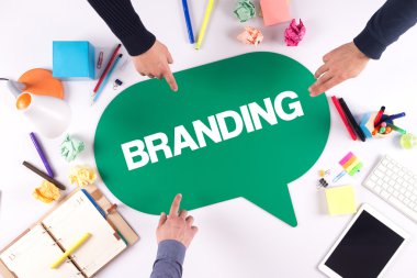 Konuşma balonu holding iş adamları